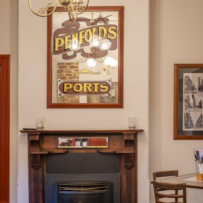 Angas Park Hotel 056